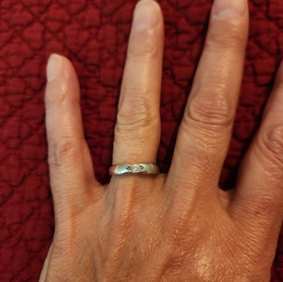 Lady Remington Silver Tone and Clear Crystal Stone Ring Size 7 - Picture 4 of 7